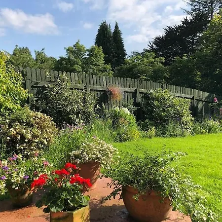 Idyllic West Of Ireland Hideaway Dromahair