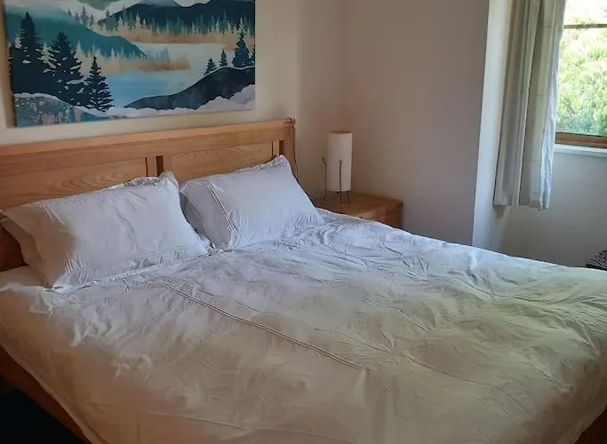 Idyllic West Of Ireland Hideaway