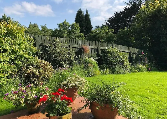 Idyllic West Of Ireland Hideaway Dromahair